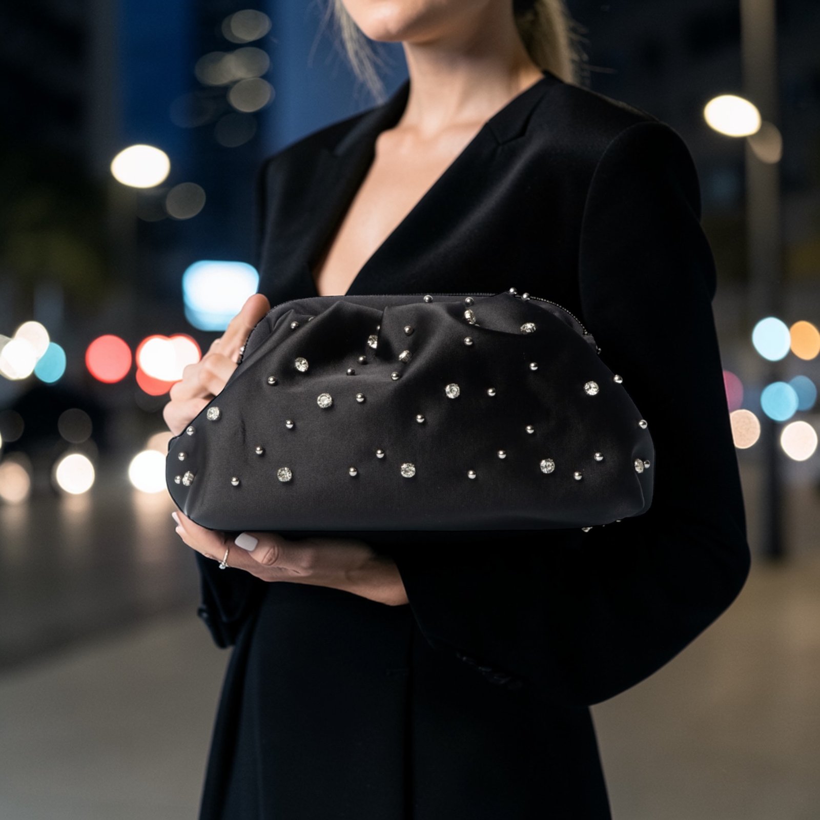 Nika T - Urban elegance